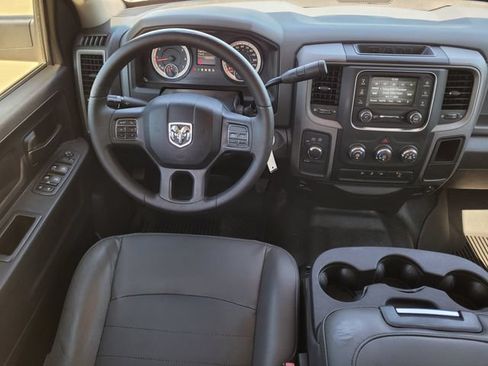 Used 2018 RAM 2500 Tradesman w/ Chrome Appearance Group AWD/4WD image 11