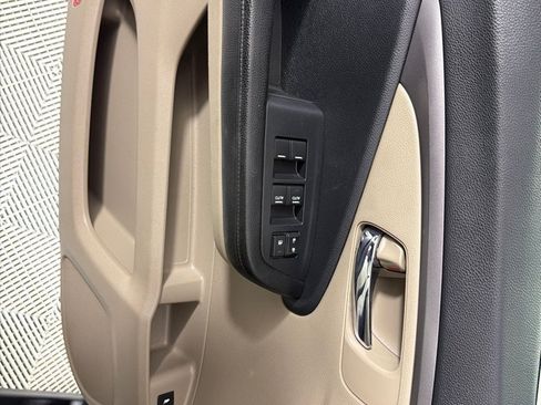 Used 2017 Honda Pilot EX-L image 11
