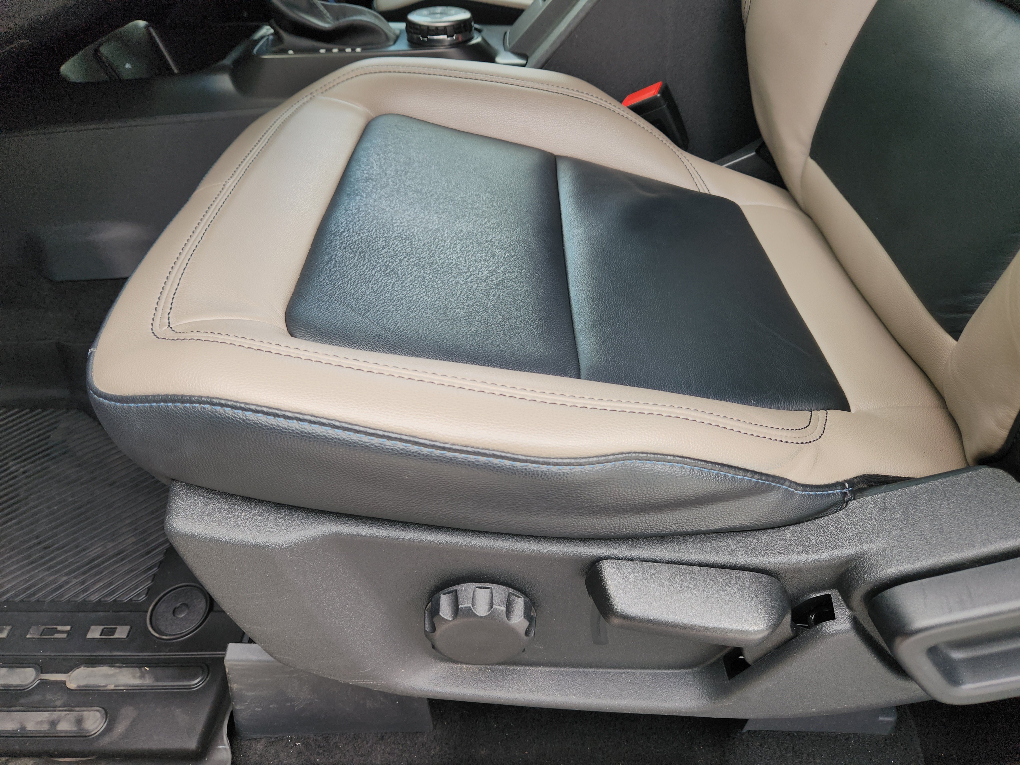 Used 2023 Ford Bronco Wildtrak AWD/4WD image 26