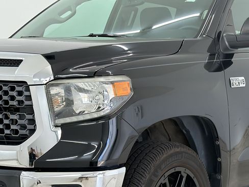Used 2020 Toyota Tundra SR5 AWD/4WD image 11