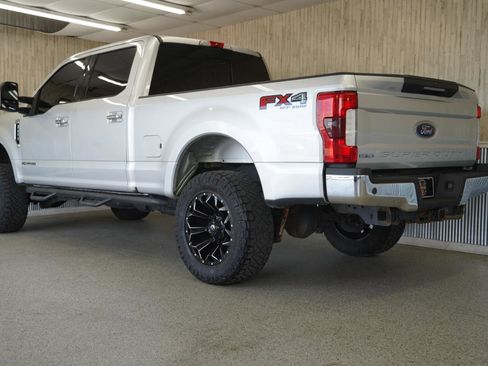 Used 2017 Ford F250 Lariat w/ Lariat Ultimate Package image 7