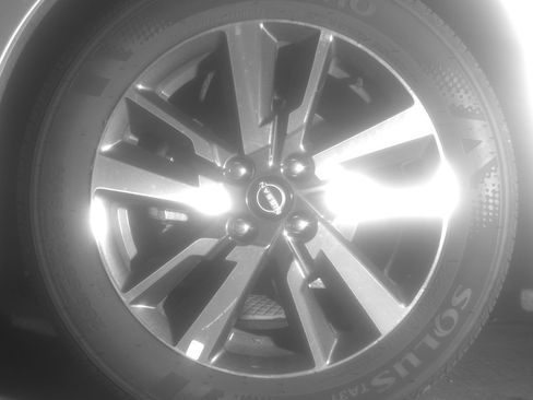 Used 2025 Nissan Versa SV image 12