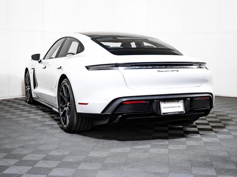 Certified 2022 Porsche Taycan GTS image 3