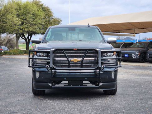 Used 2017 Chevrolet Silverado 1500 High Country image 2
