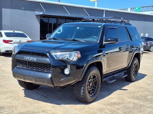 Used 2019 Toyota 4Runner TRD Off-Road AWD/4WD image 3