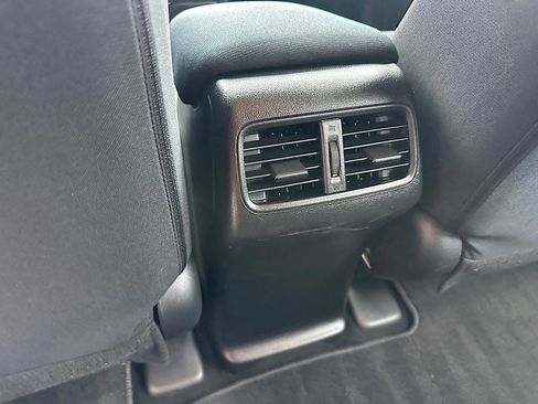 Used 2016 Honda CR-V LX image 18