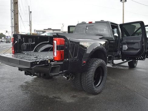 Used 2025 Ford F450 Platinum w/ Camper Package image 36