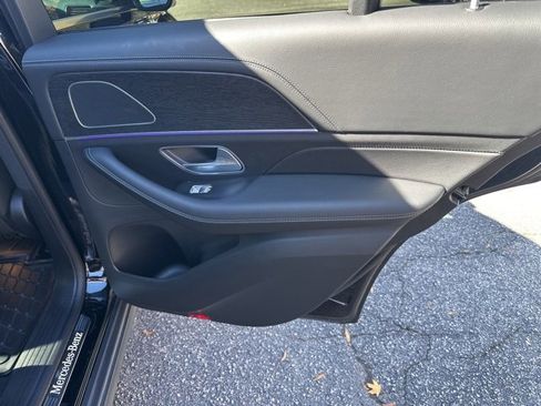 Used 2025 Mercedes-Benz GLE 450 4MATIC image 17