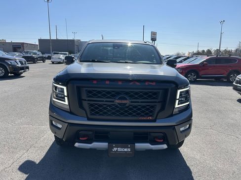 Used 2021 Nissan Titan PRO-4X w/ Pro-4x Convenience Package image 7
