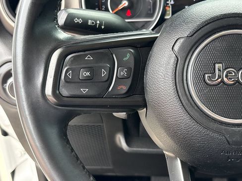 Used 2018 Jeep Wrangler Unlimited Sport S AWD/4WD image 19