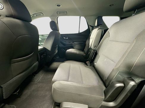 Used 2019 Chevrolet Traverse LT image 24