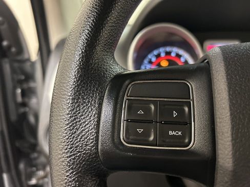 Used 2020 Dodge Journey SE w/ Blacktop Package image 23