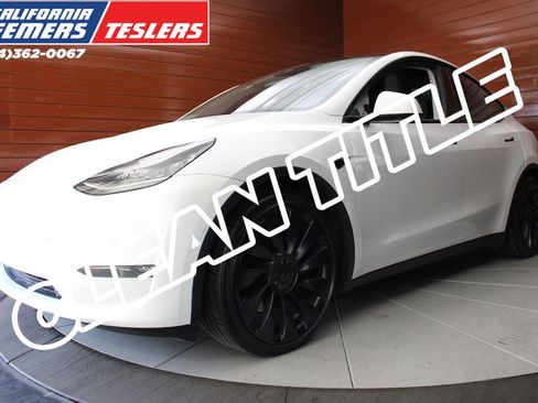 Used 2020 Tesla Model Y Performance image 1
