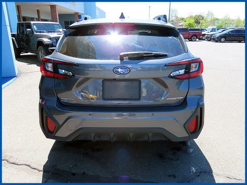 Used 2024 Subaru Crosstrek 2.5i Limited AWD/4WD image 6