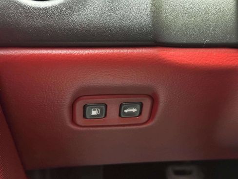 Used 2013 Chevrolet Corvette Grand Sport w/ 3LT Preferred Equipment Group RWD image 30