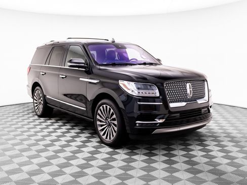 Used 2019 Lincoln Navigator Reserve AWD/4WD image 7