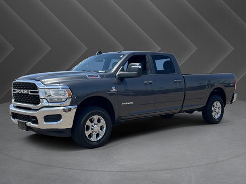 Used 2023 RAM 3500 Big Horn AWD/4WD image 33