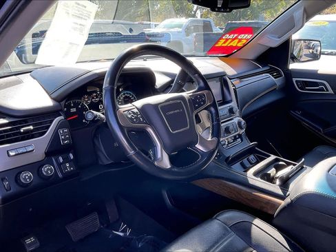 Used 2019 GMC Yukon Denali w/ Denali Ultimate Package image 13