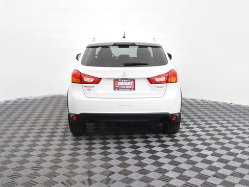 Used 2016 Mitsubishi Outlander Sport ES AWD/4WD image 7