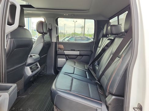 Used 2024 Ford F350 Lariat w/ Lariat Ultimate Package AWD/4WD image 10