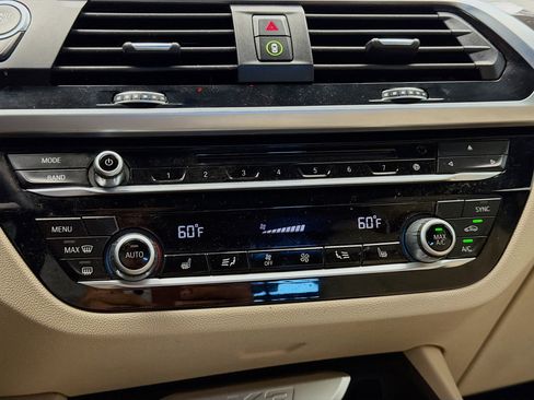 Used 2019 BMW X3 sDrive30i w/ Premium Package image 10