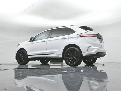 Used 2022 Ford Edge SE w/ Black Appearance Package AWD/4WD image 51