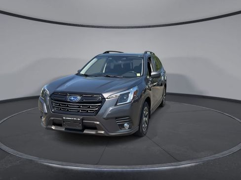 Certified 2023 Subaru Forester Premium AWD/4WD image 3