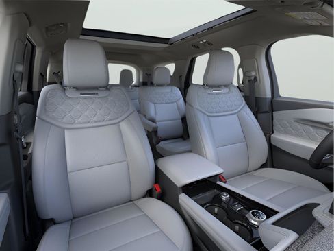 New 2026 Ford Explorer Platinum AWD/4WD image 10