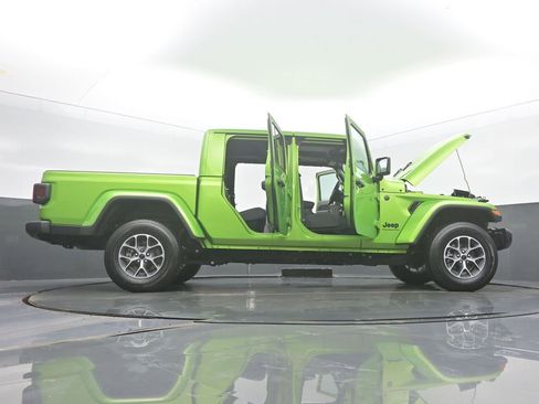 New 2026 Jeep Gladiator Sport image 58