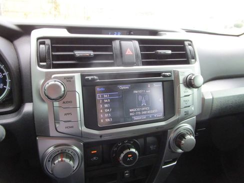 Used 2015 Toyota 4Runner SR5 Premium RWD image 37