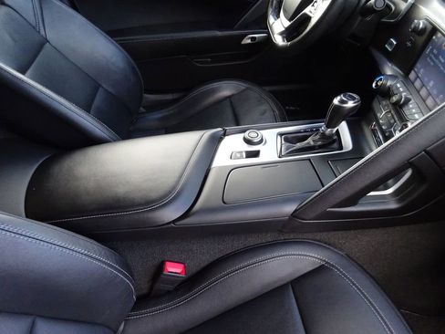 Used 2019 Chevrolet Corvette Stingray Coupe w/ Battery Protection Package image 19