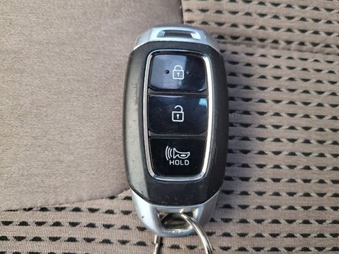 Used 2020 Hyundai Santa Fe SEL AWD/4WD image 32