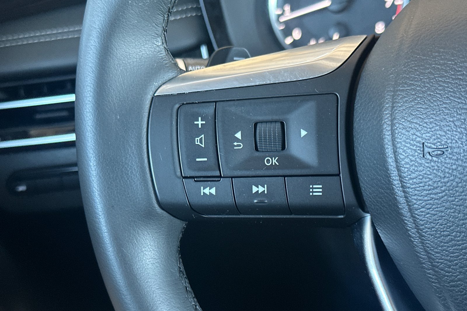 Used 2023 INFINITI QX60 Pure AWD/4WD image 27