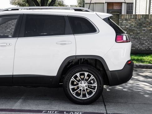 Used 2021 Jeep Cherokee Latitude Lux w/ Comfort/Convenience Group image 22