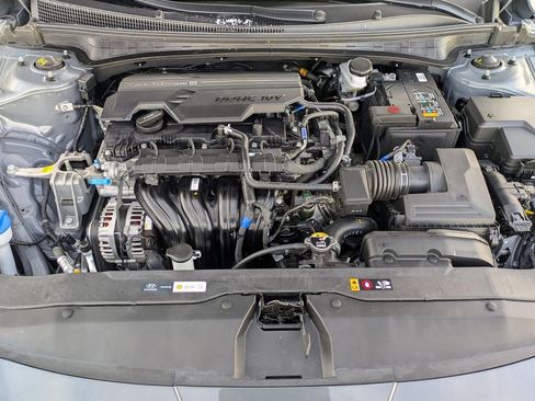 Used 2025 Hyundai Elantra SEL FWD image 30
