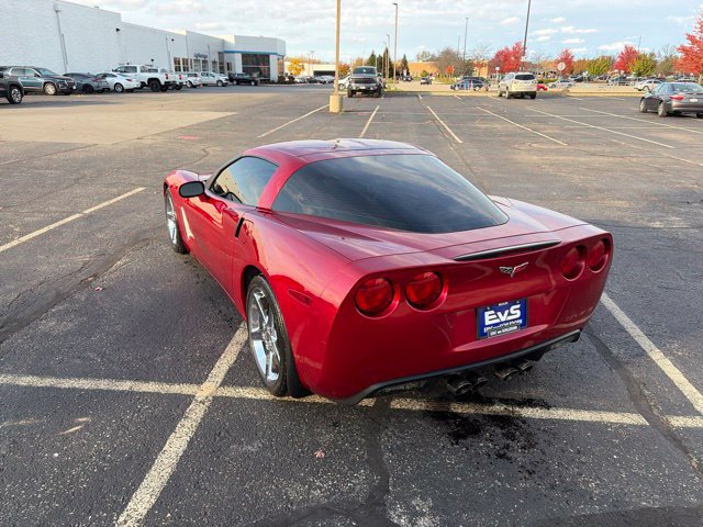 Used 2005 Chevrolet Corvette Coupe w/ Preferred Equipment Group RWD image 4