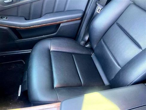 Used 2012 Mercedes-Benz E 350 4MATIC Wagon image 11