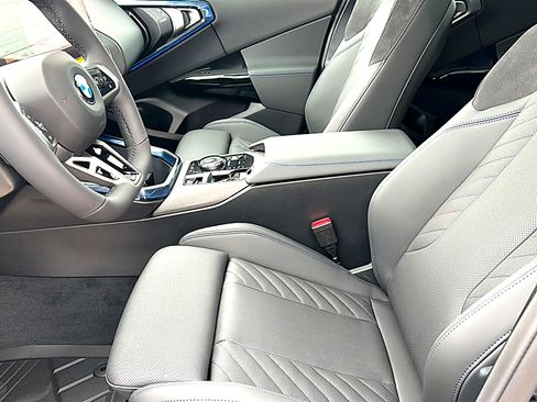 New 2026 BMW X3 xDrive30i w/ Premium Package AWD/4WD image 10