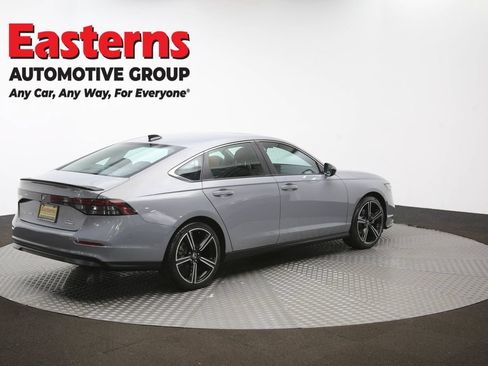 Used 2025 Honda Accord Sport image 42
