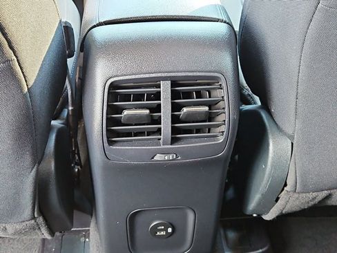 Used 2020 Ford Escape SE FWD image 22