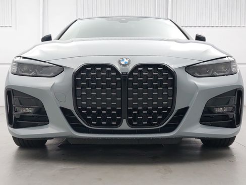 Used 2023 BMW 430i Coupe w/ M Sport Package RWD image 10