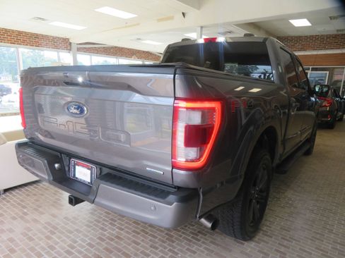 Used 2021 Ford F150 Lariat w/ Equipment Group 502A High AWD/4WD image 4