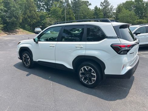 Certified 2026 Subaru Forester Premium AWD/4WD image 7