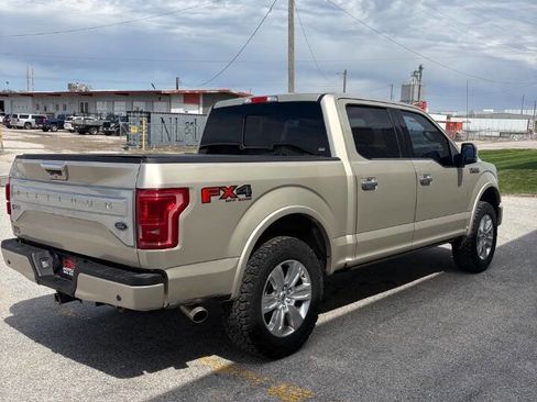 Used 2017 Ford F150 Platinum w/ Equipment Group 701A Luxury image 5