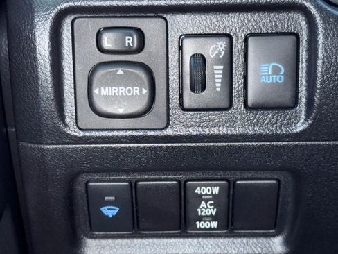 Used 2021 Toyota 4Runner Venture w/ Moonroof Package image 38