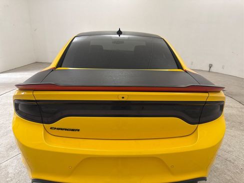 Used 2017 Dodge Charger R/T image 22