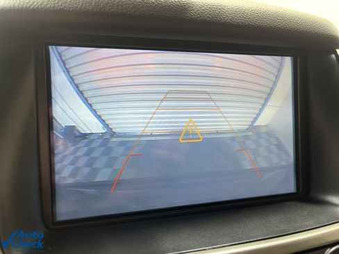 Used 2018 Chevrolet Tahoe LT image 13