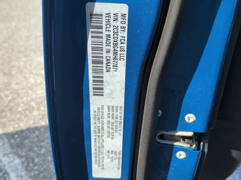 Used 2021 Dodge Charger SXT image 36