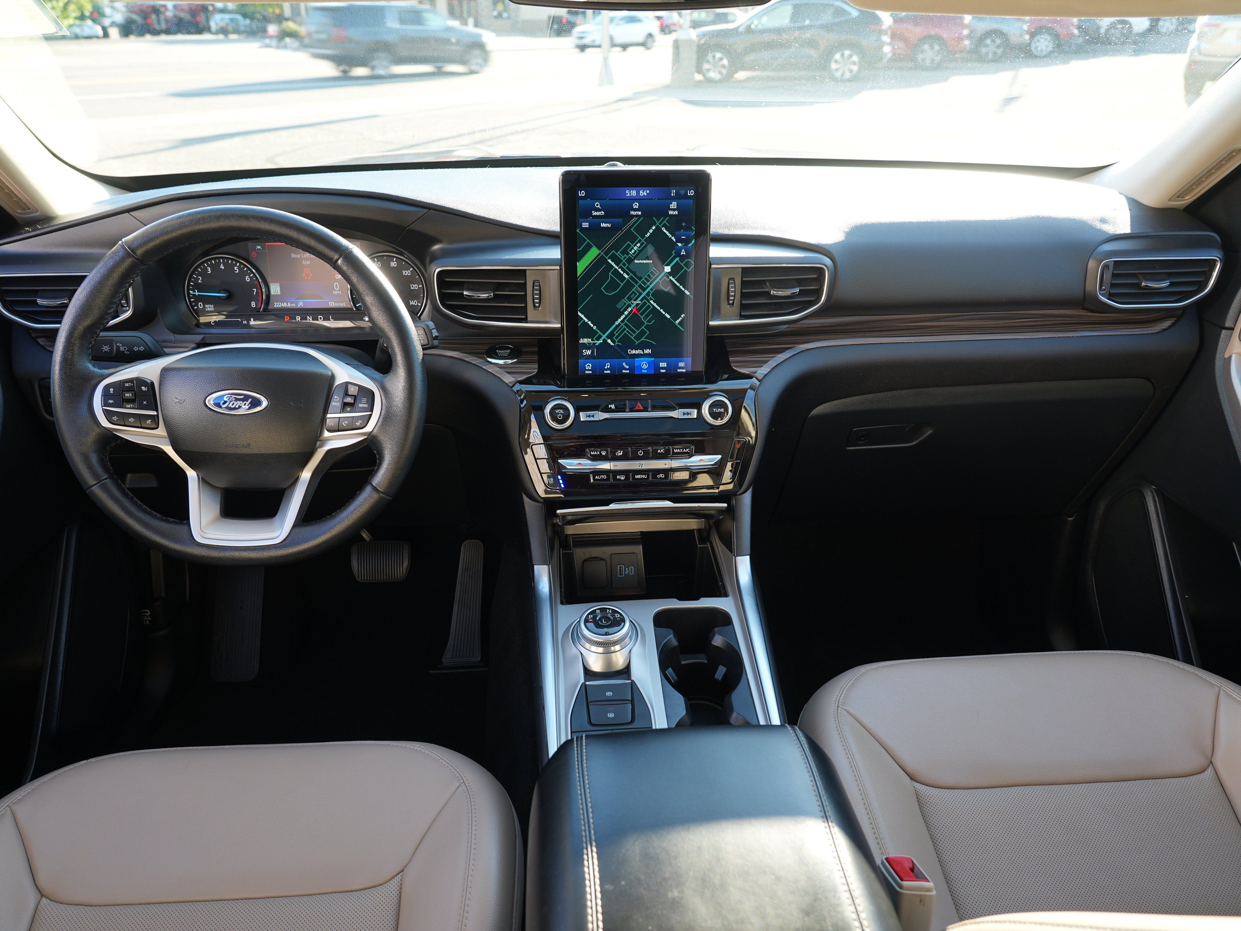 Used 2024 Ford Explorer Limited w/ Limited Technology Package AWD/4WD image 28