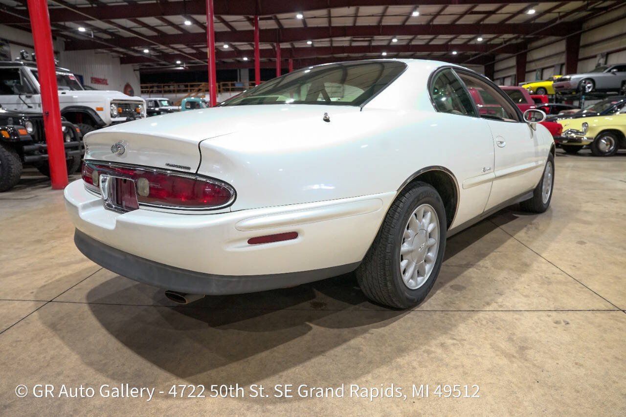 Used 1998 Buick Riviera Supercharged Coupe FWD image 8